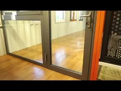 কব্জাযুক্ত দরজা